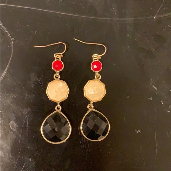 DANGLE EARRINGS - Picture 1 of 1